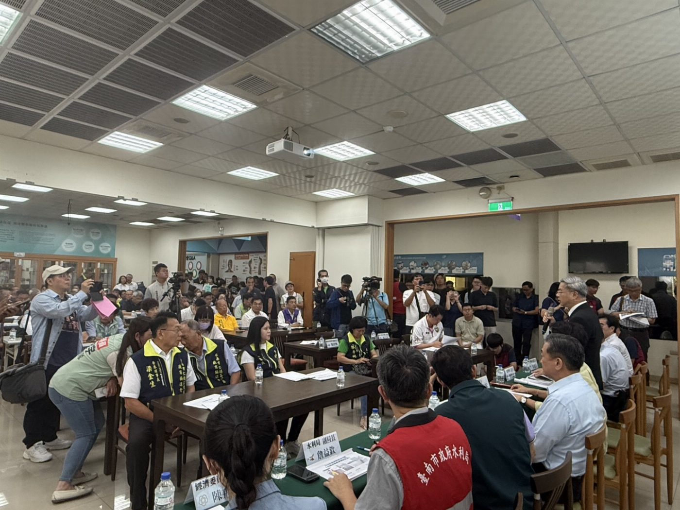 不只清淤 更要紓解資金壓力 南市府盼中央比照丹娜絲風災為0625受災企業提供復工貸款利息補貼