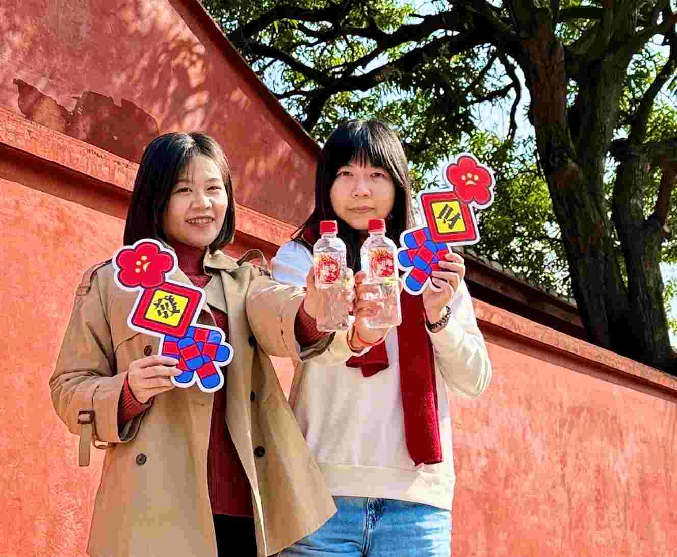 走春必備！台塩發財水輕巧隨行　好運「水」到渠成