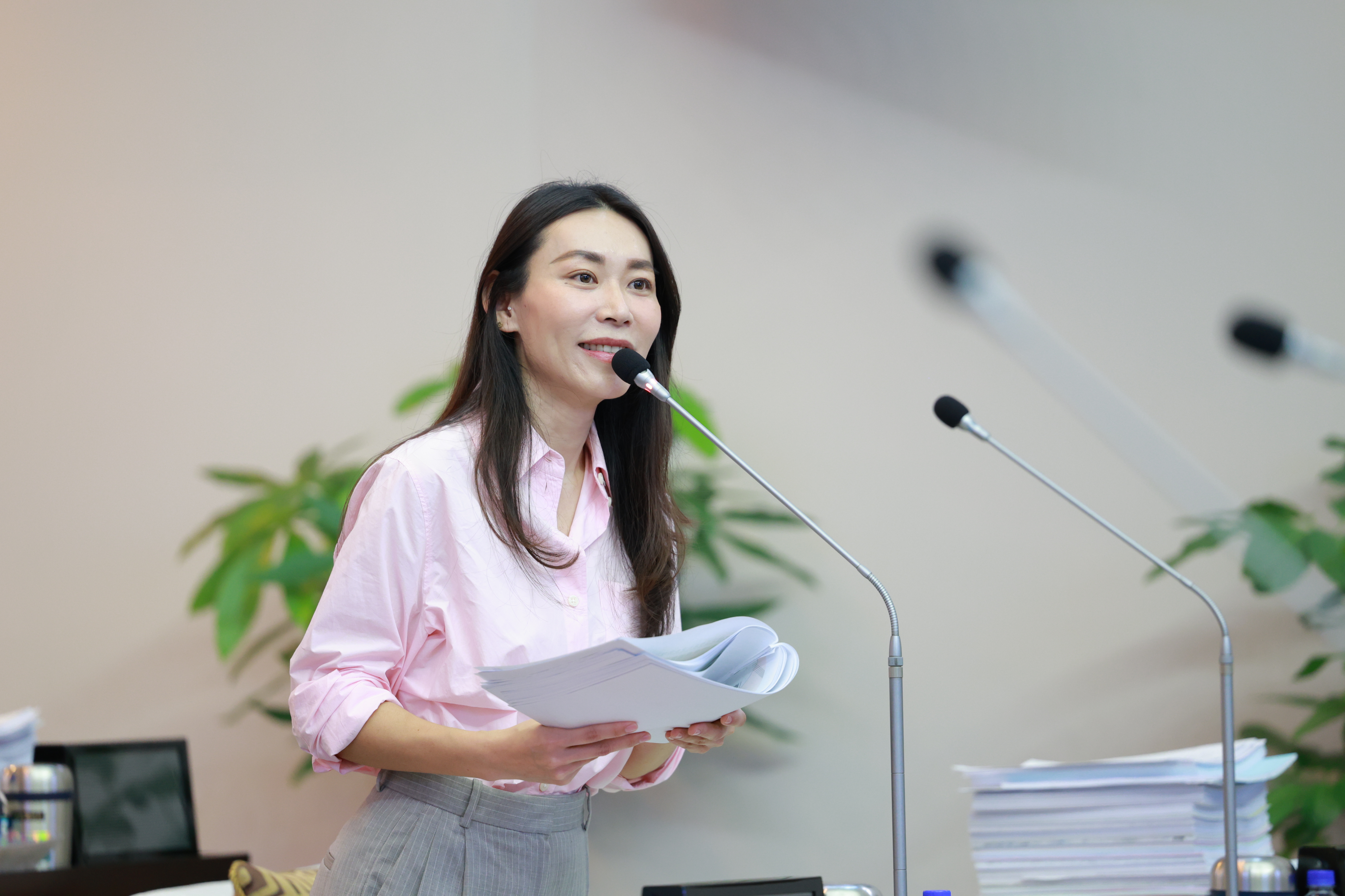市議員曾之婕總質詢站前廣場大改造 都市更新要加速
