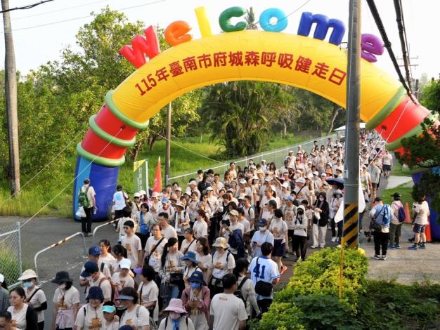 山林步道匯聚人潮：府城「森呼吸」健走日，讓運動與健康並行