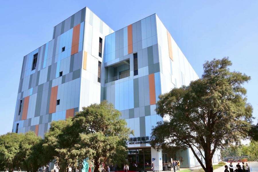 國網雲端算力中心啟用黃偉哲：台南躍升國家級 AI 樞紐