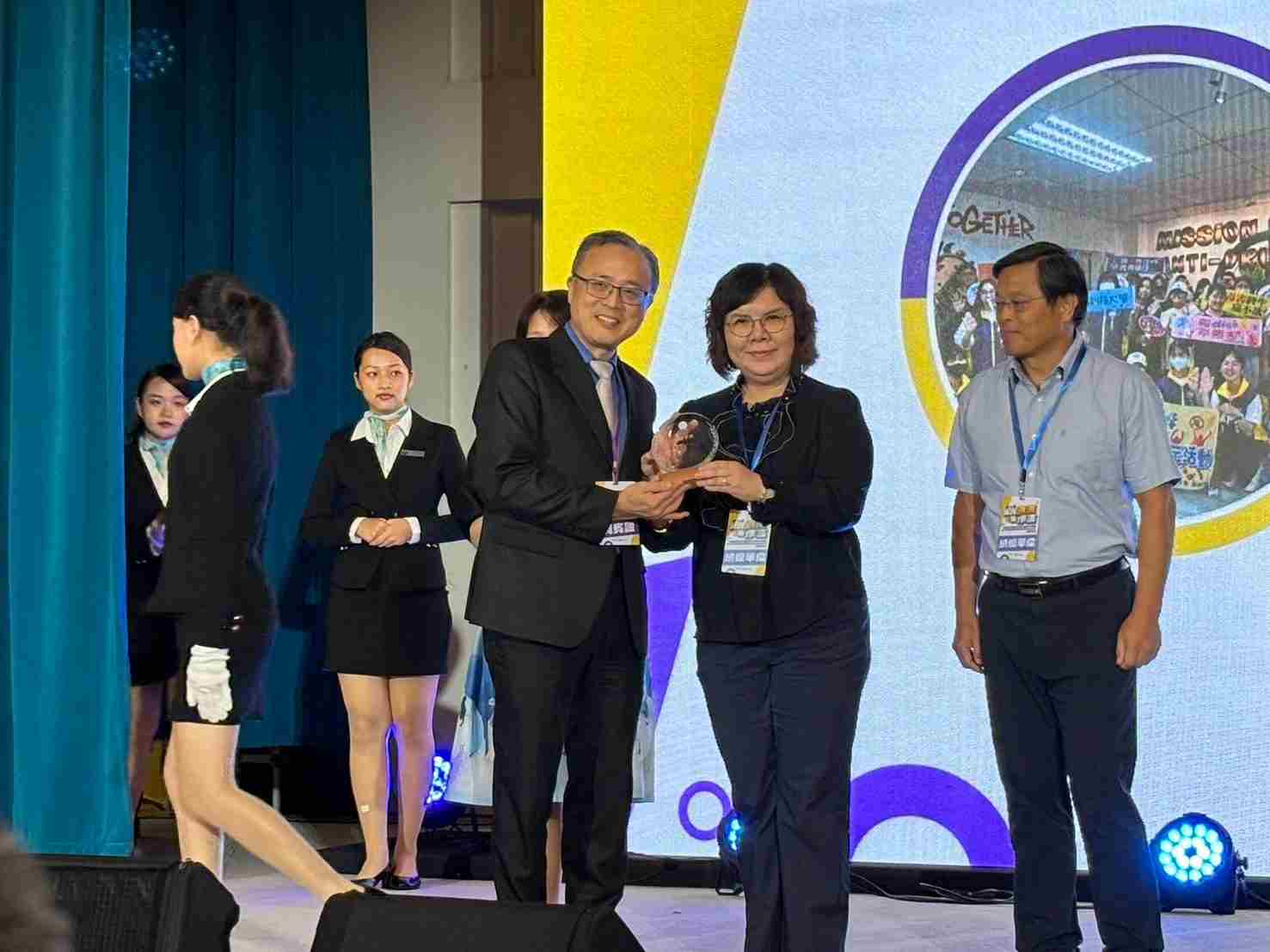 中華醫事科大致力防制藥物濫用成效卓著　連續二年獲教育部頒發績優學校肯定