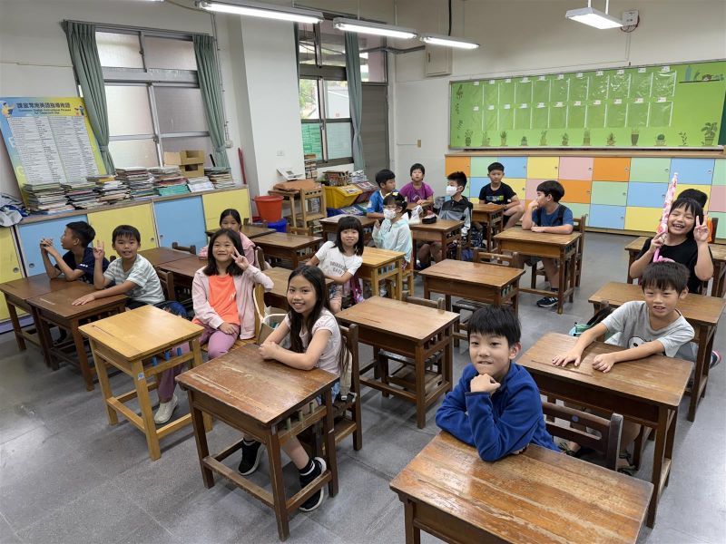南臺科大與石門國小舉辦「暑期玩藝夏」夏令營共同實踐史懷哲精神教育服務