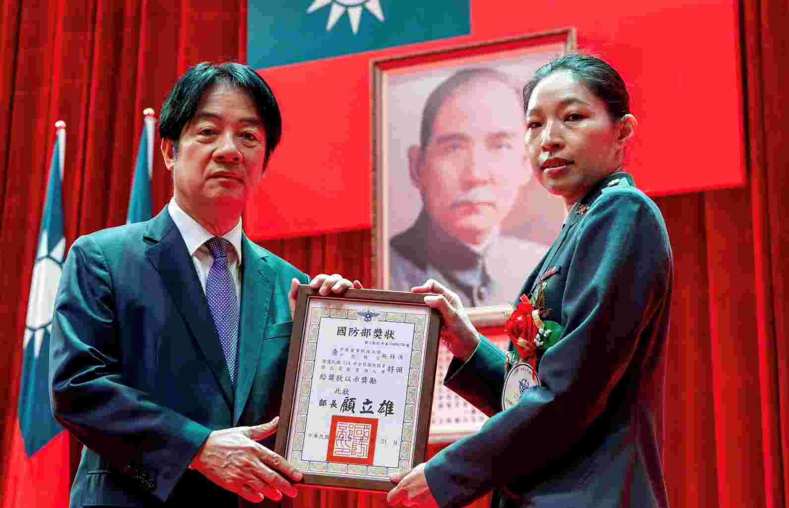 114年全民國防教育傑出貢獻獎中華醫事科大施秝淇教官獲個人獎  是全國大專院校唯一獲此殊榮者