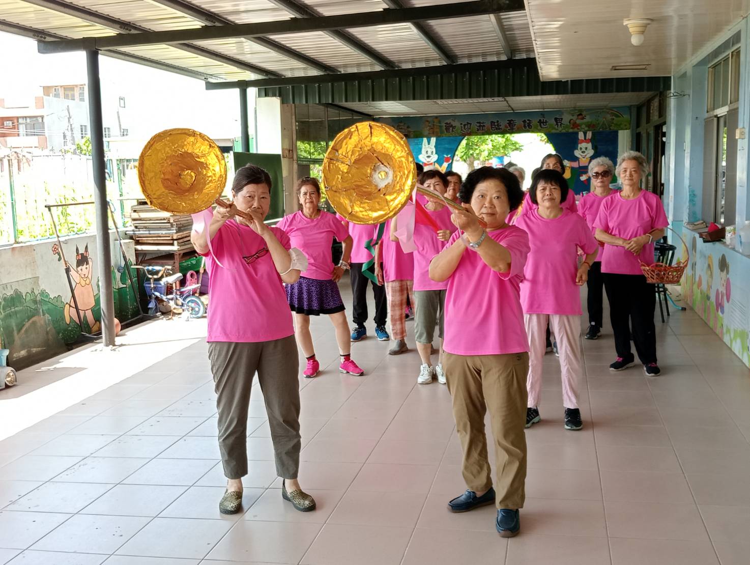 「樂齡風采耀舞台！學甲區西明社區長輩活力秀奪佳績 挺進決賽爭光」
