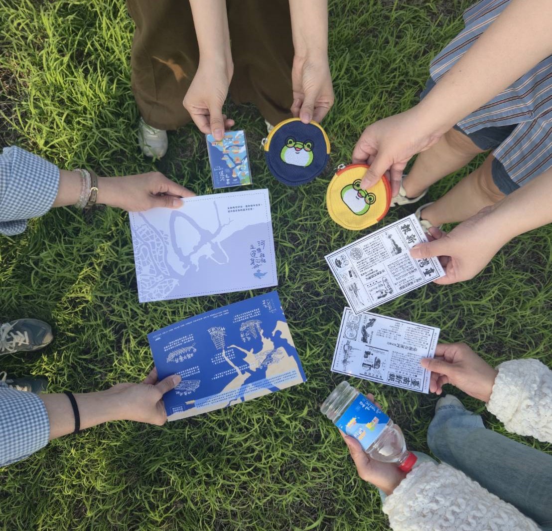 南市圖串聯在地書店推「走運集冊」  百年前運河新聞化身限定明信片成亮點